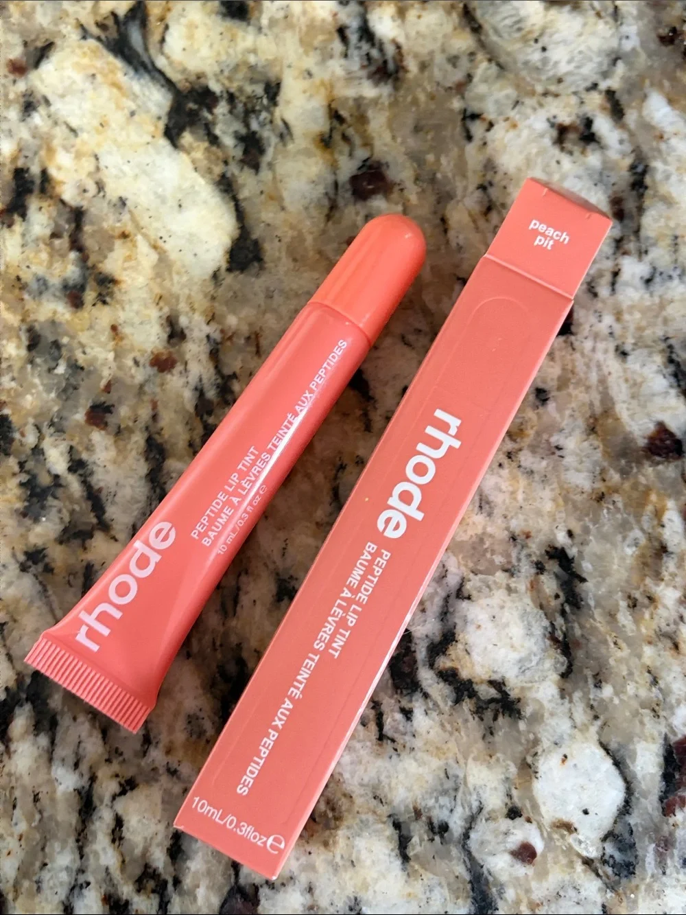 ⚡️🖤RHODE Peach Pit Peptide Lip Treatment
